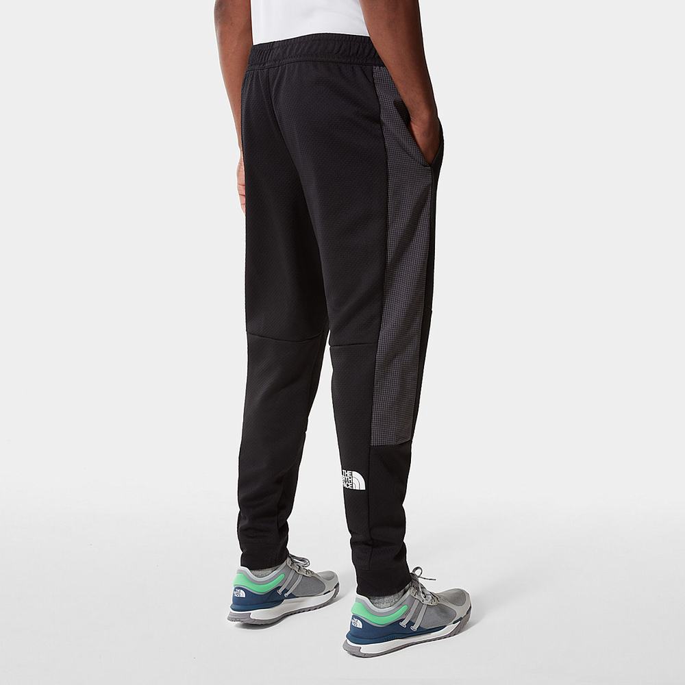 Jogger Nohavice The North Face MOUNTAIN ATHLETICS Panske Čierne | ZJU-324015
