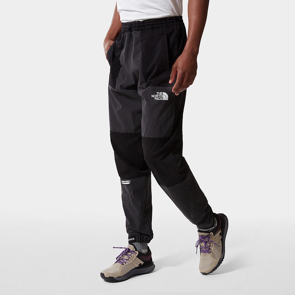 Nohavice The North Face Mountain Athletics Woven Panske Čierne | MYT-904652