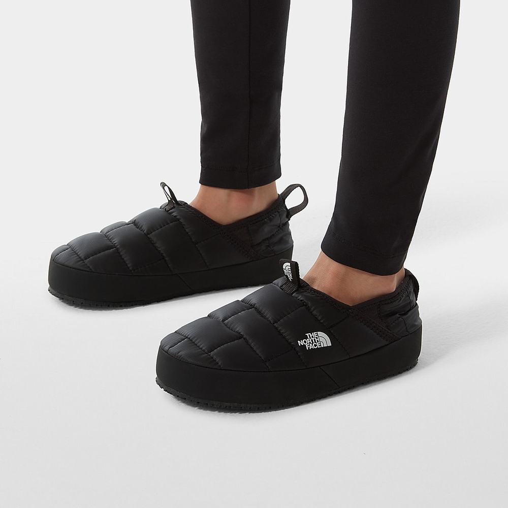 Pantofle The North Face THERMOBALL™ Traction II Mule Chlapcenske Čierne Biele | XFS-318520