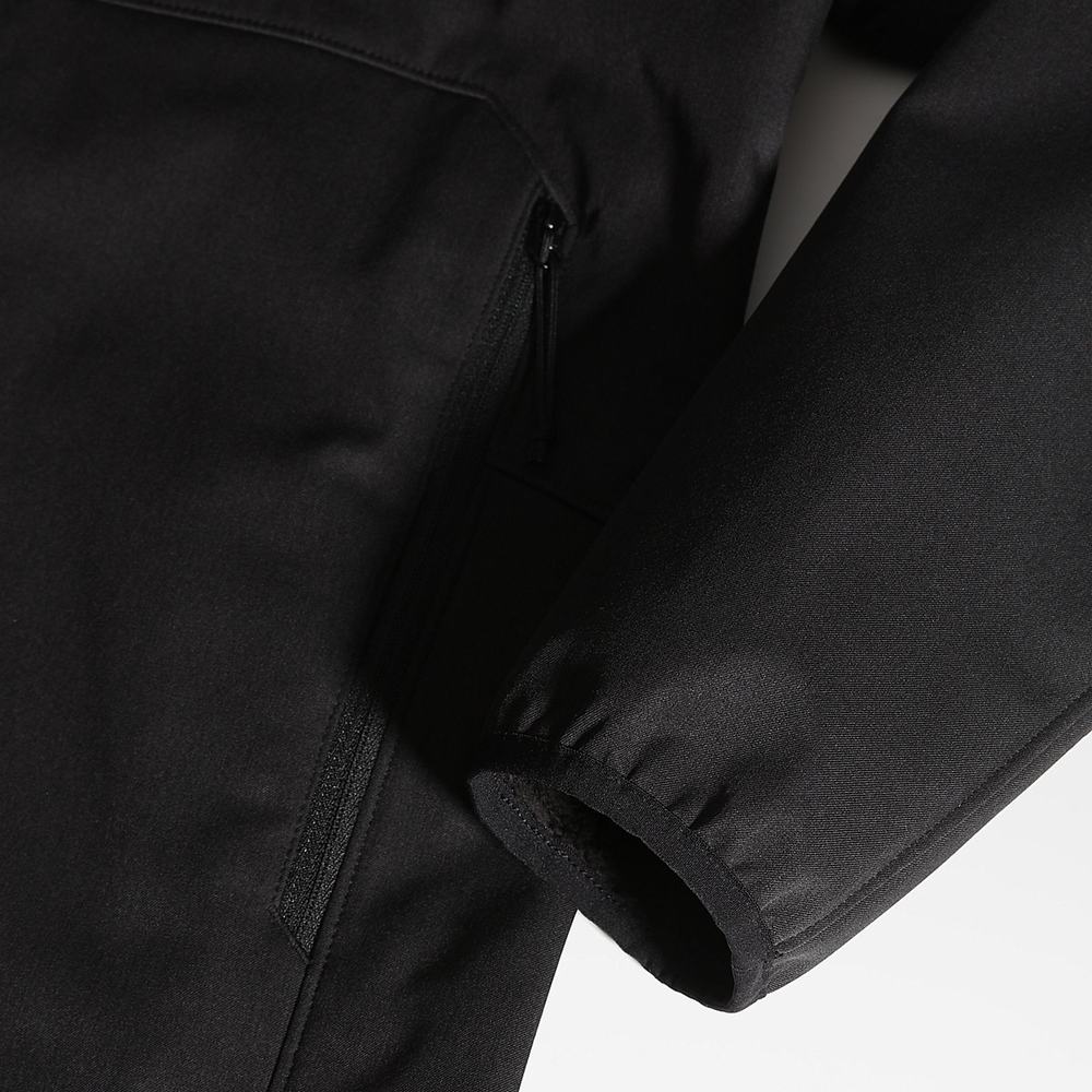 Softshellová Bunda The North Face Quest S Kapucňou Softshell Panske Čierne | WFV-685409