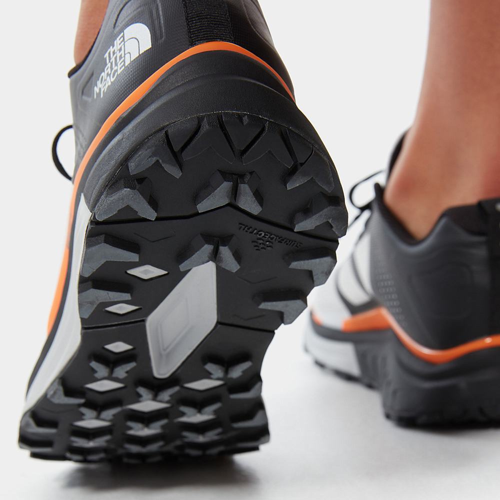 Trailove Bezecke Tenisky The North Face VECTIV ENDURIS Panske Biele Čierne | VPS-407391