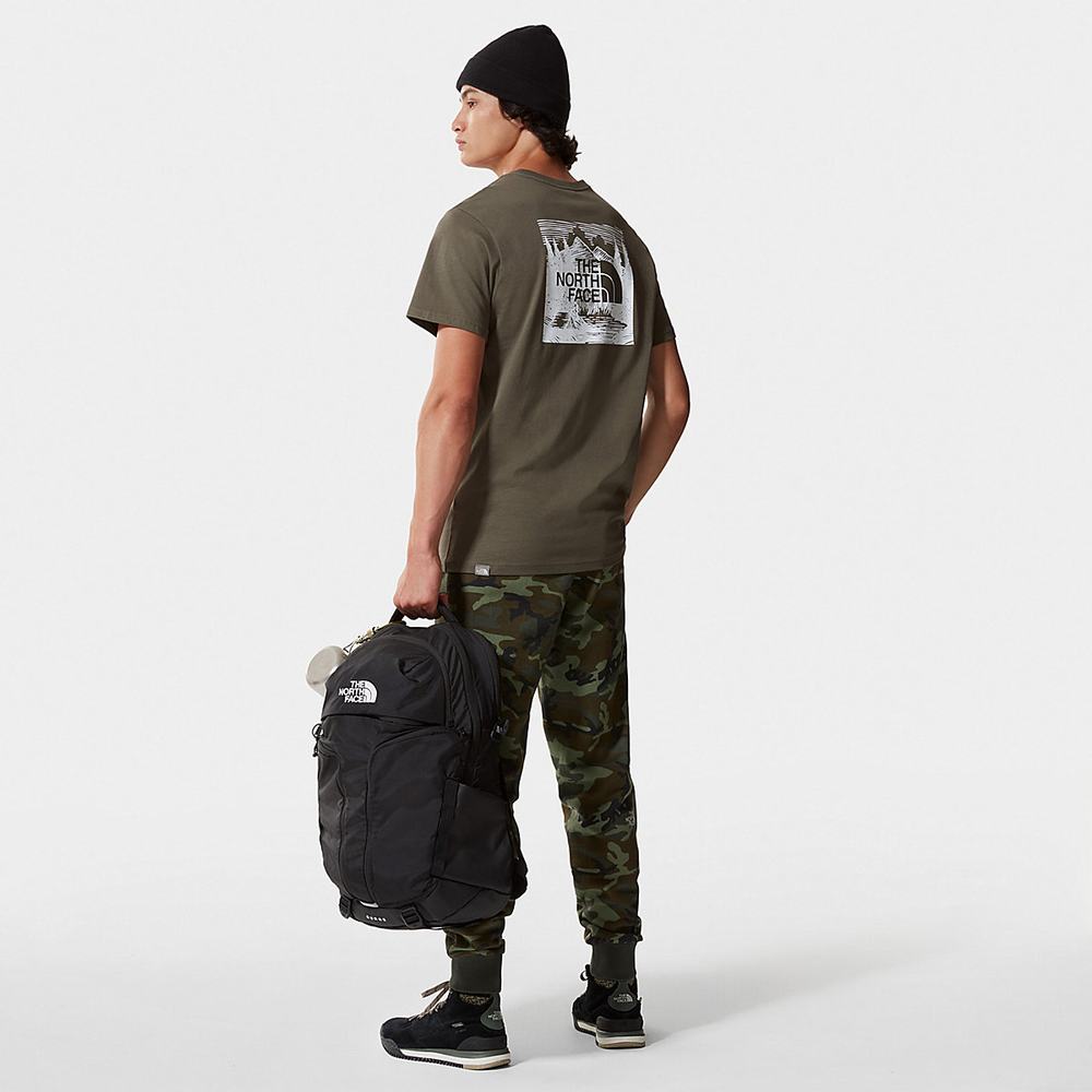 Tricko The North Face Redbox Celebration Panske Zelene Biele | CEN-740863