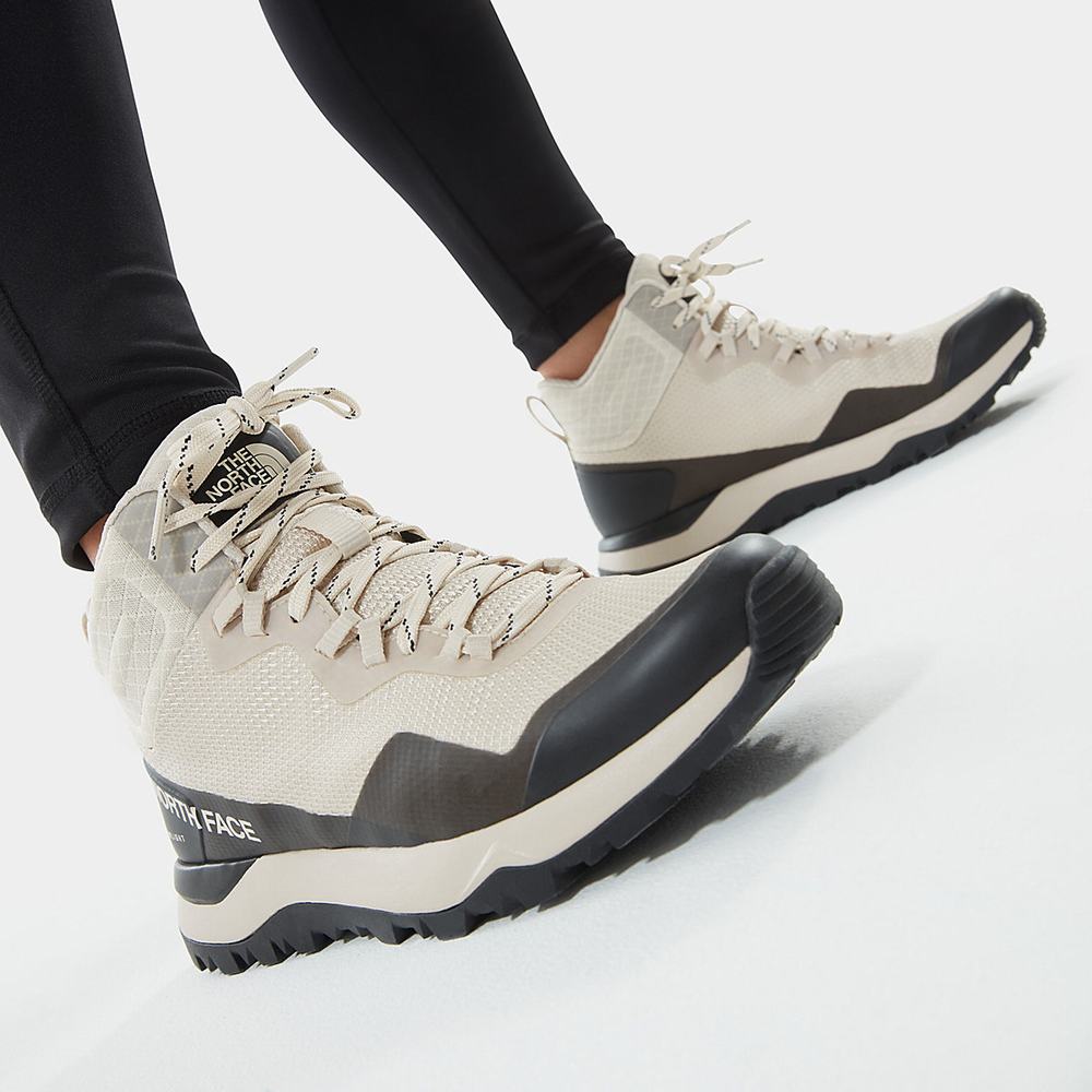 Turisticka Obuv The North Face Activist FUTURELIGHT™ Stredne Damske Biele Čierne | COY-807952